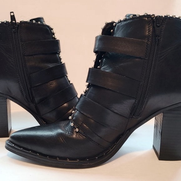 Steve Madden Black Leather Humble Ankle Booties Size 7.5 - Picture 12 of 16